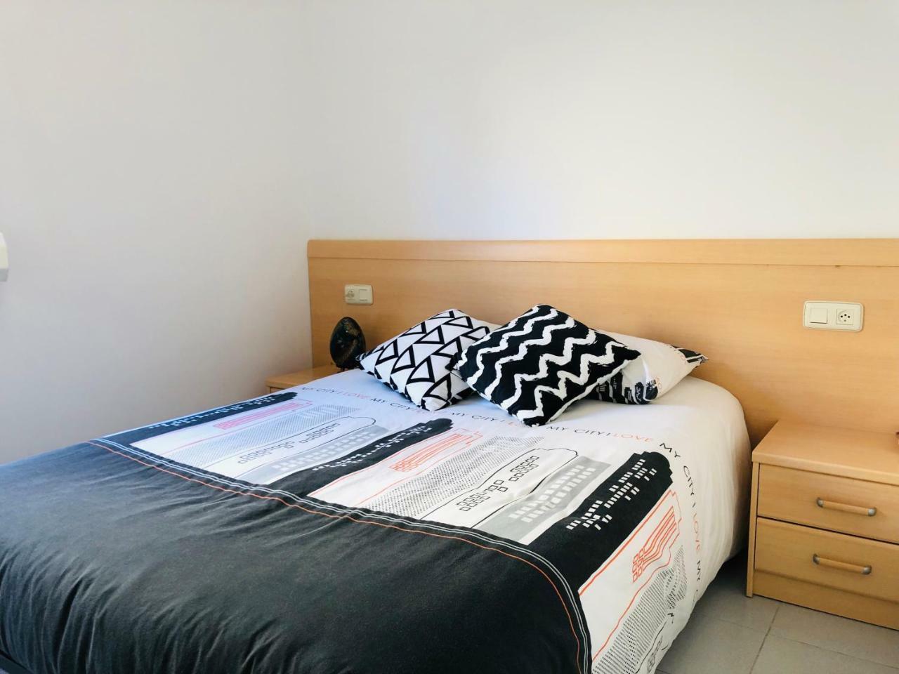 Roc Mar 3 3D - Apartamento Cerca Del Centro Y De La Playa - Terraza Con Vistas Al Mar Y Al Puerto Roses Eksteriør bilde